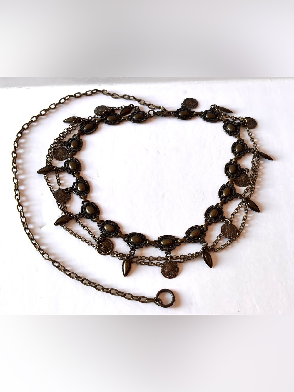 Vintage multi-row chain belt in aged metal (antique bronze/brass finish)